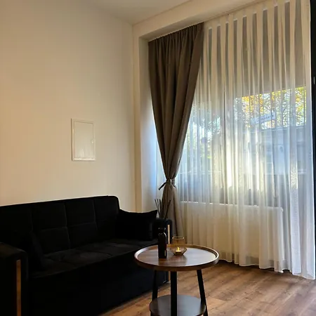 Luxus Mit Whirlpool In *