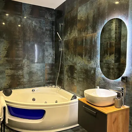 アパート Luxus Mit Whirlpool In