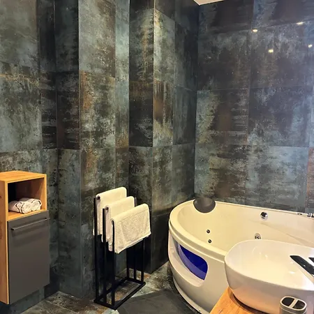 Luxus Mit Whirlpool In * Κίελο